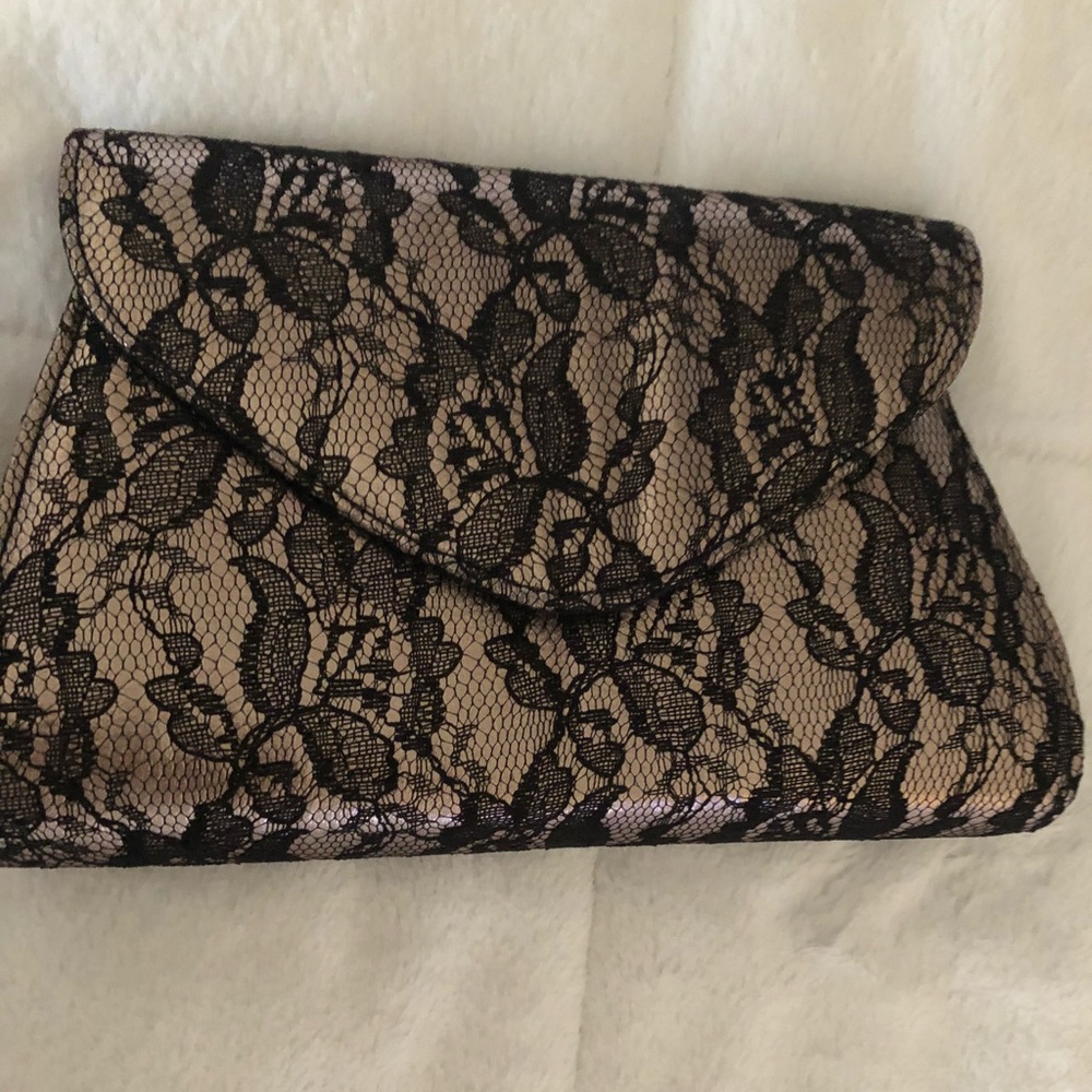 Cute clutch